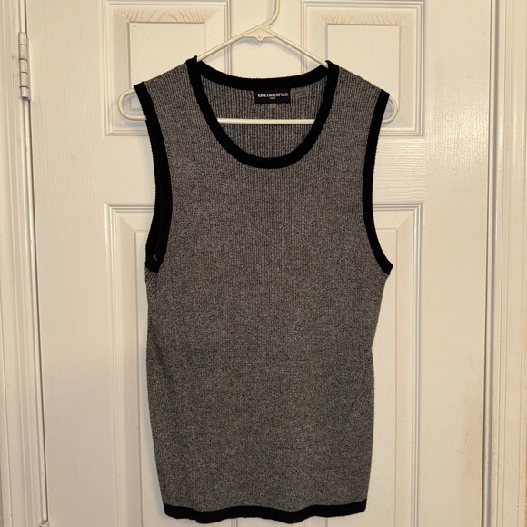 Karl Lagerfeld Tops - Karl Lagerfeld -  Gray & Black Sleeveless Knit Top - XL
